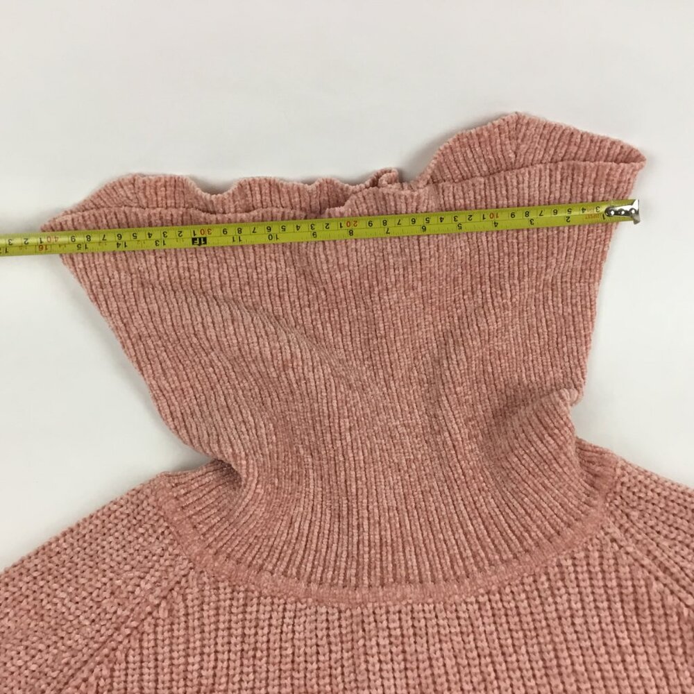 Blush & Bloom Turtle Neck Crop Sweater - Picture 4 of 12